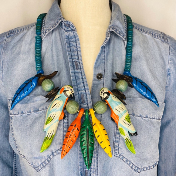 Vintage Wooden Tropical Parrot Beads Necklace 16 Inch - Picture 8 of 8